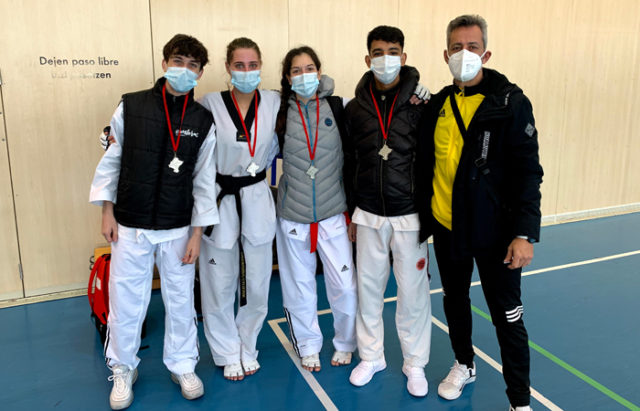 Los campeones de la Escuela de Taekwondo Castejón