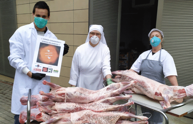 Los ganaderos de Cordero de Navarra muestran su lado más solidario con la entrega de cordero a entidades afectadas por el coronavirus