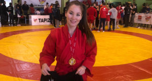 La deportista del Judo Club Ribera Navarra, Mariya Kirbizekhova, medalla de oro en el campeonato de Madrid de Lucha Sambo