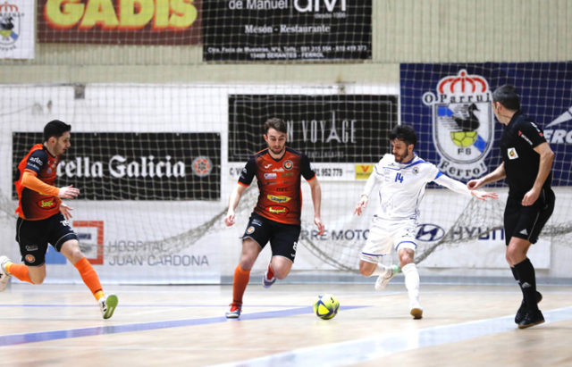 El Aspil Jumpers Ribera Navarra de Fútbol Sala se impone al O'parrulo de Ferrol por 6 goles a 1