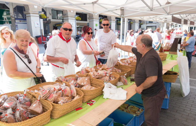 El mercado de alimentos artesanos, organizado por la Beterri