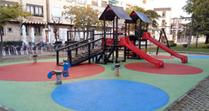 parque infantil paseo de invierno